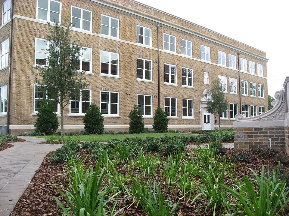 1st image of 2525 COLLEGE Street #2101