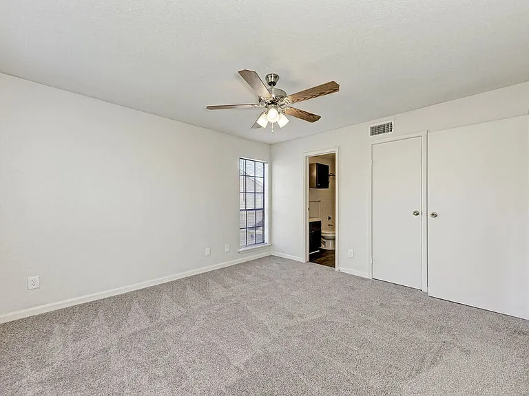 Magnolia Court Apartments — Photo 28