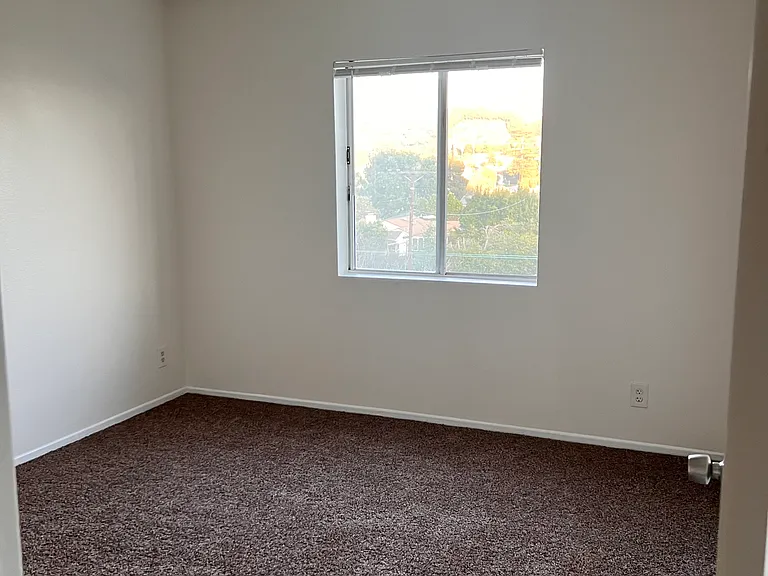 3205 S Shasta Cir S #202 — Photo 5