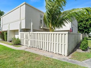 12128 Regal Ct E, Wellington, FL 33414