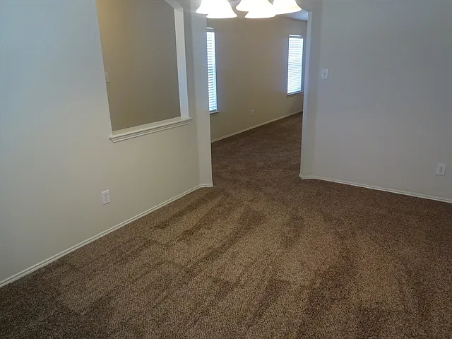 2288 Green Meadows Ln — Photo 5