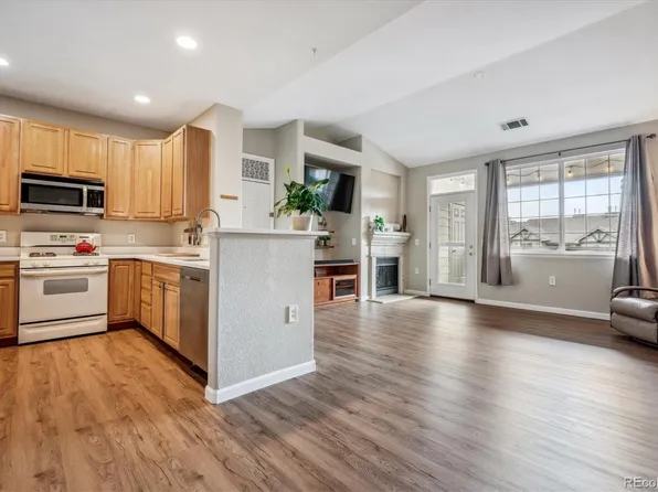 10457 W Hampden Avenue #202, Lakewood, CO 80227