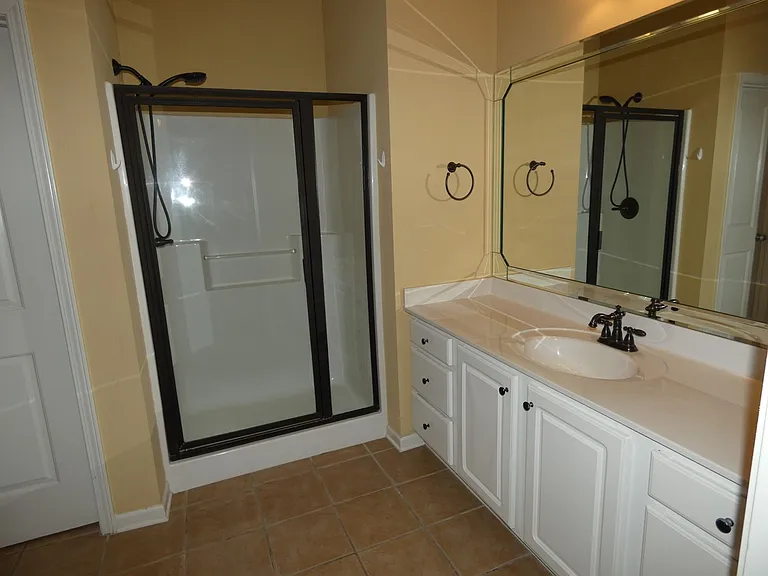 1543 Inverness Cove Ln — Photo 17