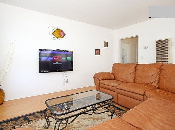 3rd image of 2574 Broadway