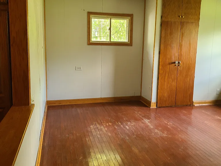 7499 Churchill Dr — Photo 2