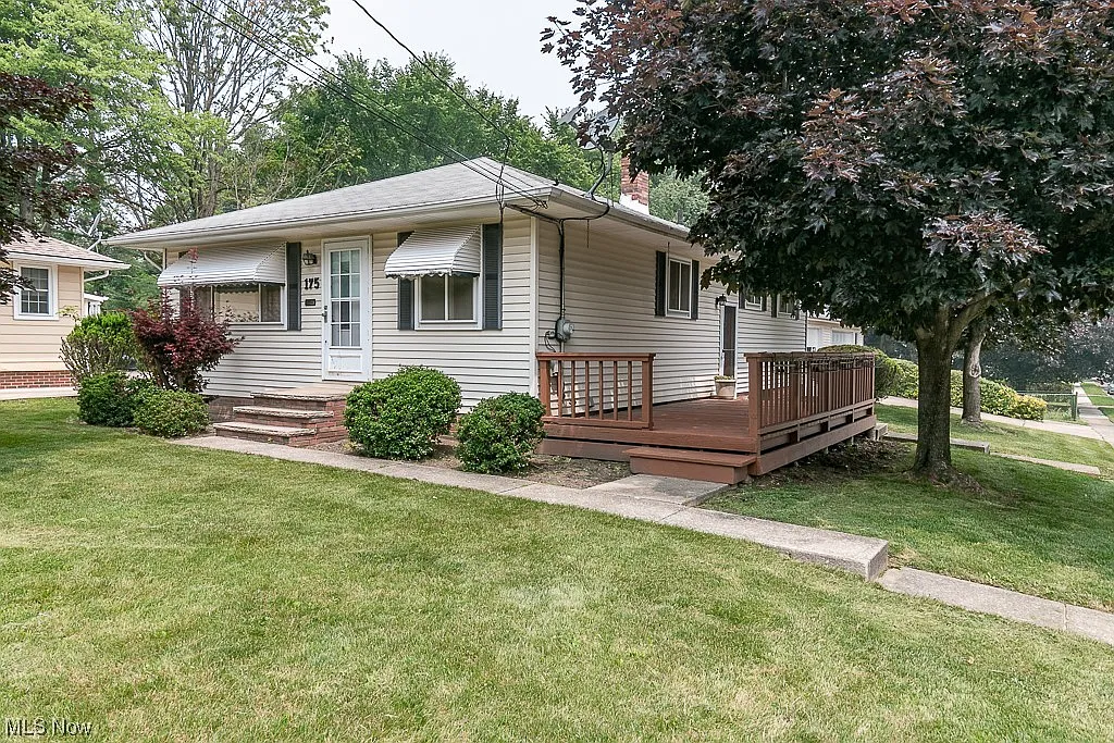175 Greencroft Rd photo 1