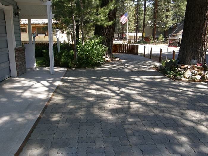 1st image of 2531 Fountain Ave