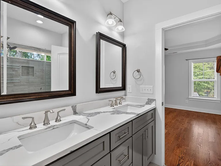 807 Cook Rd — Photo 29