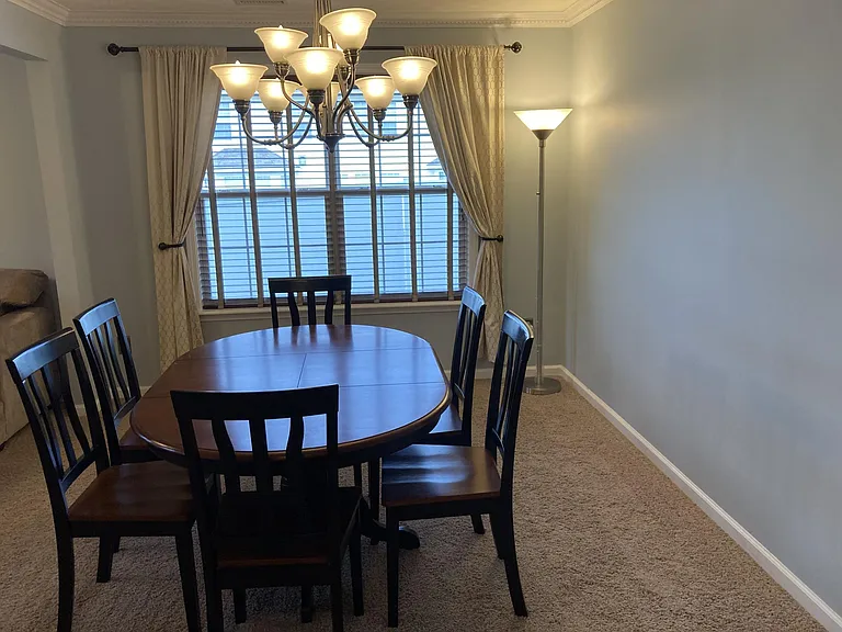 205 S Rockwood Crescent Ct — Photo 4