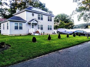 3 Lynbrook St, Centereach, NY 11720