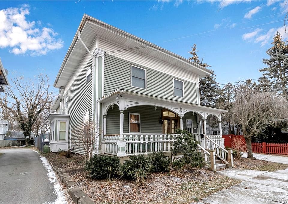 129 Pine St, Lockport, NY 14094 Zillow