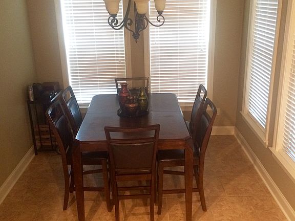 3rd image of 106 Gunter Grass Ct