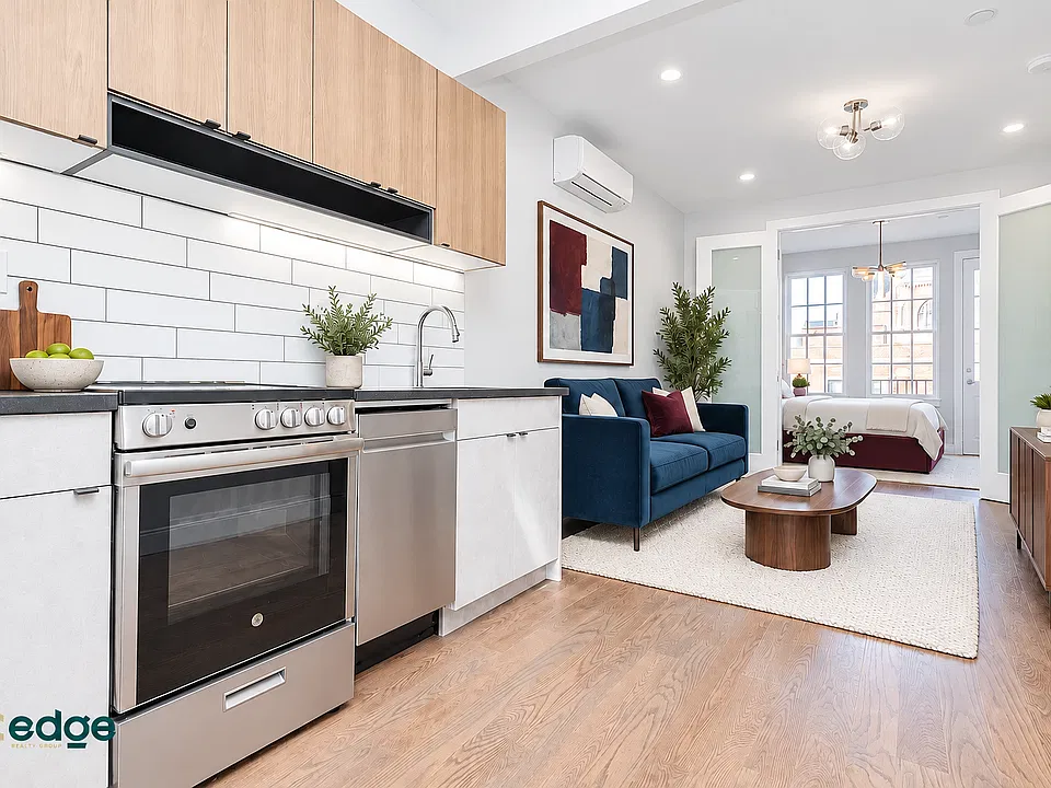 121 Boerum St #2C