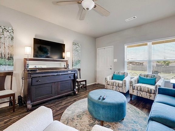 3rd image of 6800 Ridgemist Ln
