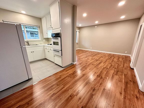 5th image of 3123 Foothill Blvd #10