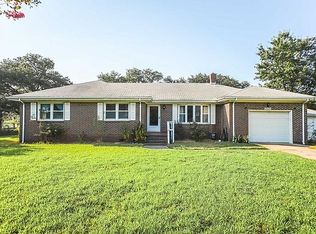 2604 Long Creek Dr, Virginia Beach, VA 23451