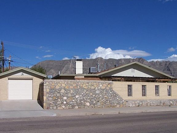 2nd image of 436 De Leon Dr