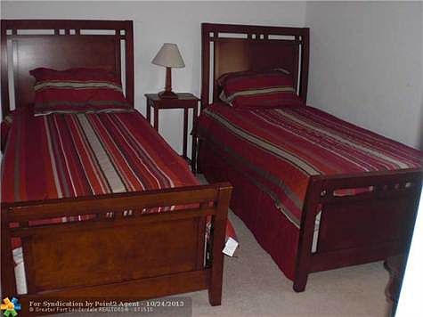 4th image of 3600 Oaks Clubhouse Dr APT 510