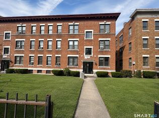 379 Woodland St APT 2C, Hartford, CT 06112