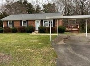 463 Macy Grove Rd, Kernersville, NC 27284