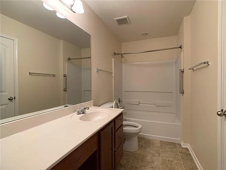 133 Gina Dr — Photo 14