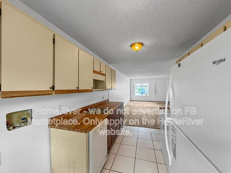 741 W Rosewood Ln — Photo 7