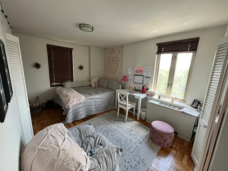 Bedroom 2 (different layout)