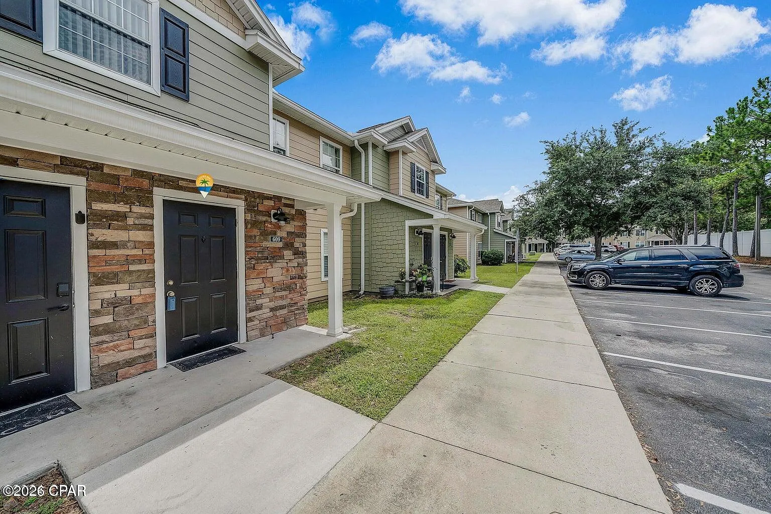 3 bed, 1225 sqft, $1,750 — Photo 2