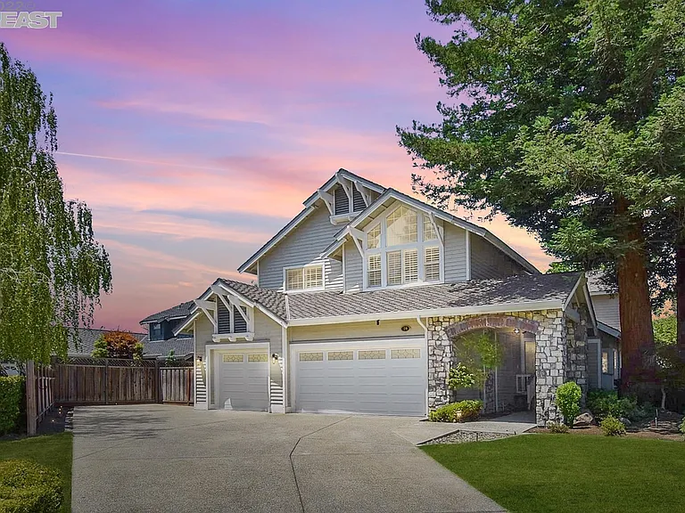 74 Canyon Green Way — Photo 3