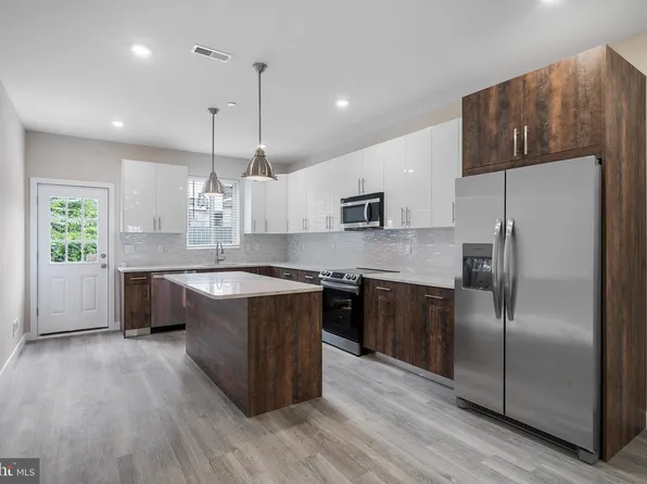 1830 E Cumberland St, Philadelphia, PA 19125