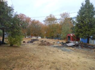 547 Taylor St, Myrtle Creek, OR 97457