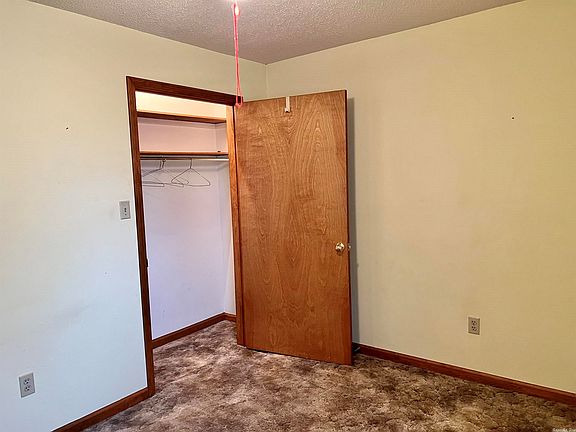 5th image of 112 Northfield Dr