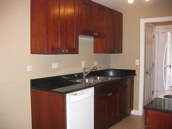 4th image of 10119 Old Orchard Ct Unit 104