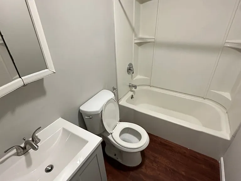 273 Brooks St — Photo 10