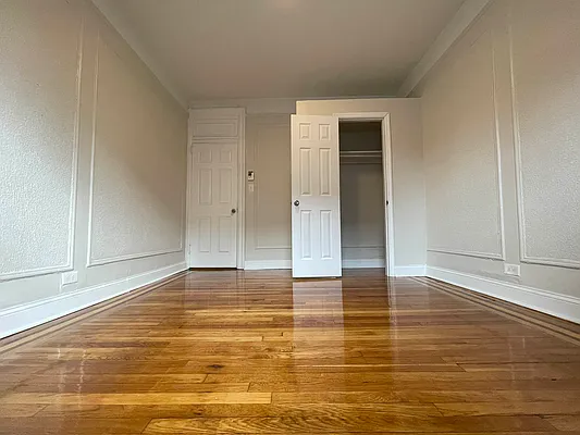 Rented by Hillel Realty Group | media 5