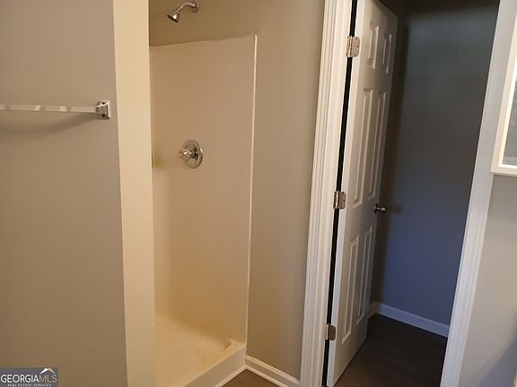4th image of 5190 Hanover St