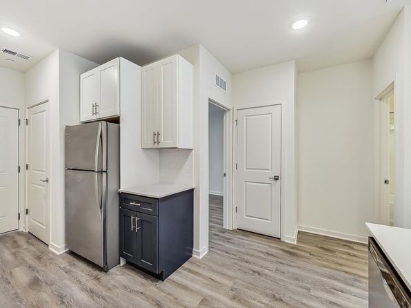 538 Morris Ave #200-202