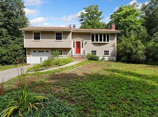 9 Dakota Dr, Chelmsford, MA 01824