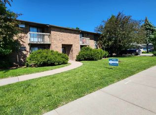 619 S Lynndale Dr APT 2, Appleton, WI 54914