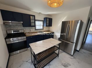 55 Paradis Ave, Woonsocket, RI 02895