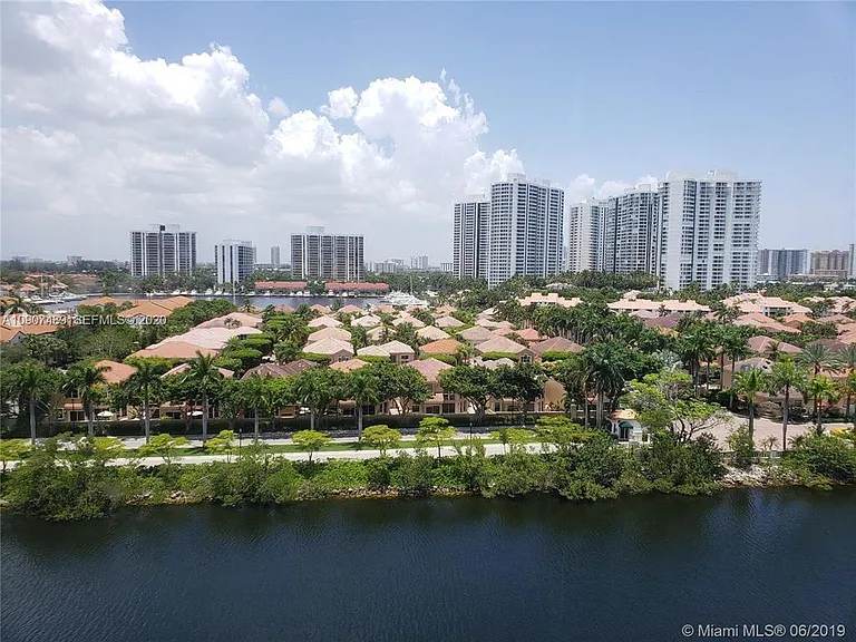 3701 N Country Club Dr #1008 — Photo 2