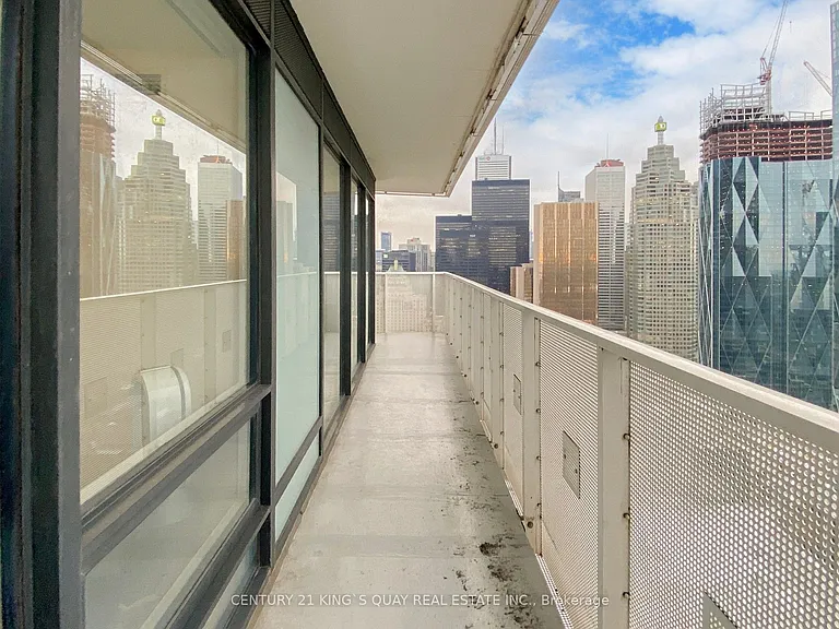 88 Harbour St #4204 — Photo 47