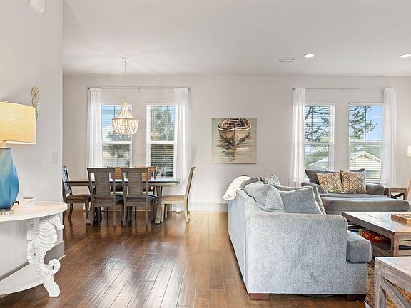 5th image of 267 Gulfview Cir