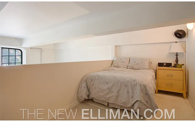 Sold by Douglas Elliman | media 20