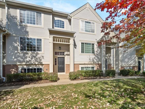 805 Pheasant Trl, Saint Charles, IL 60174