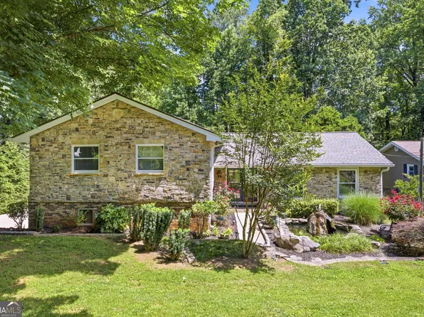 9040 Ruby Ln, Gainesville, GA 30506