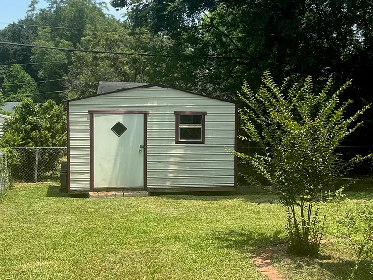 407 Walnut St — Photo 10