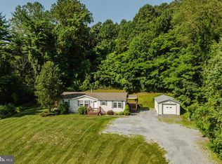 854 Hill Rd, Robesonia, PA 19551