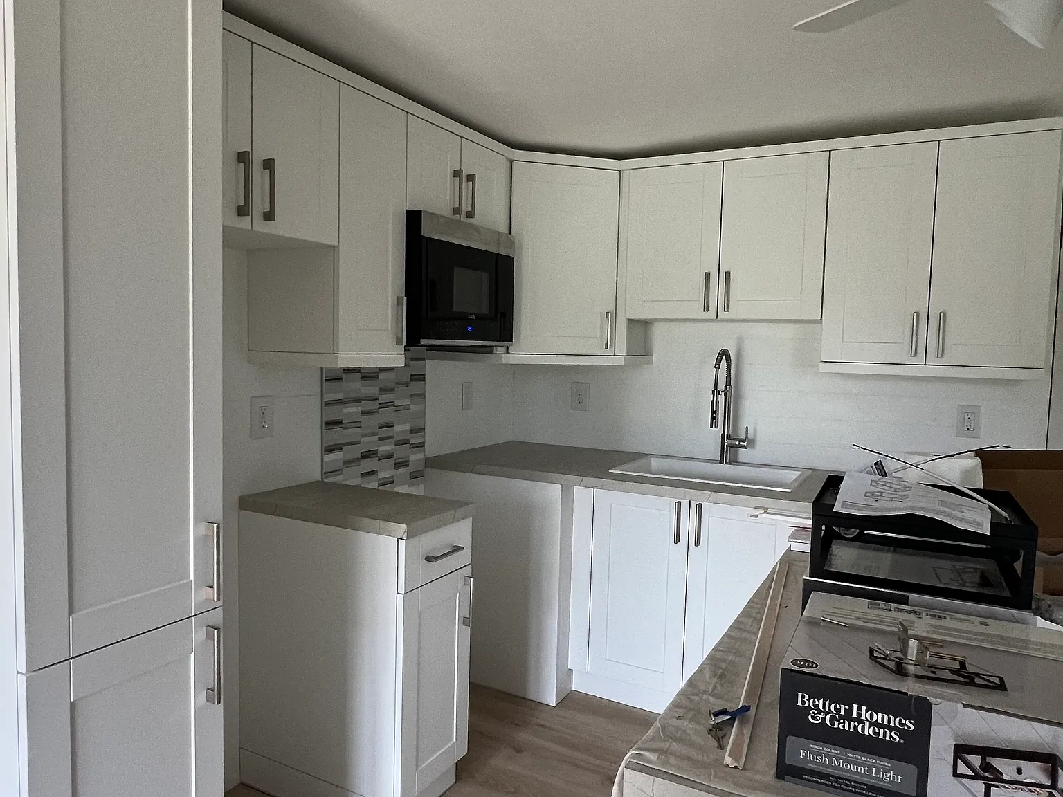 Studio, 400 sqft, $1,800 — Photo 2