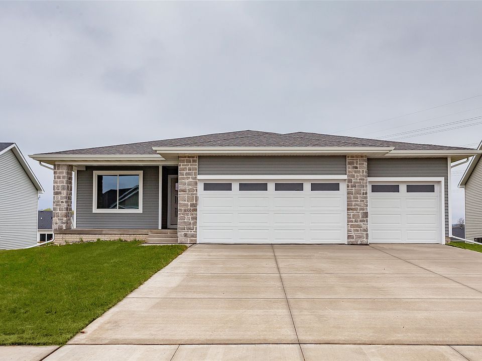 1st image of 16533 Bentwood Dr